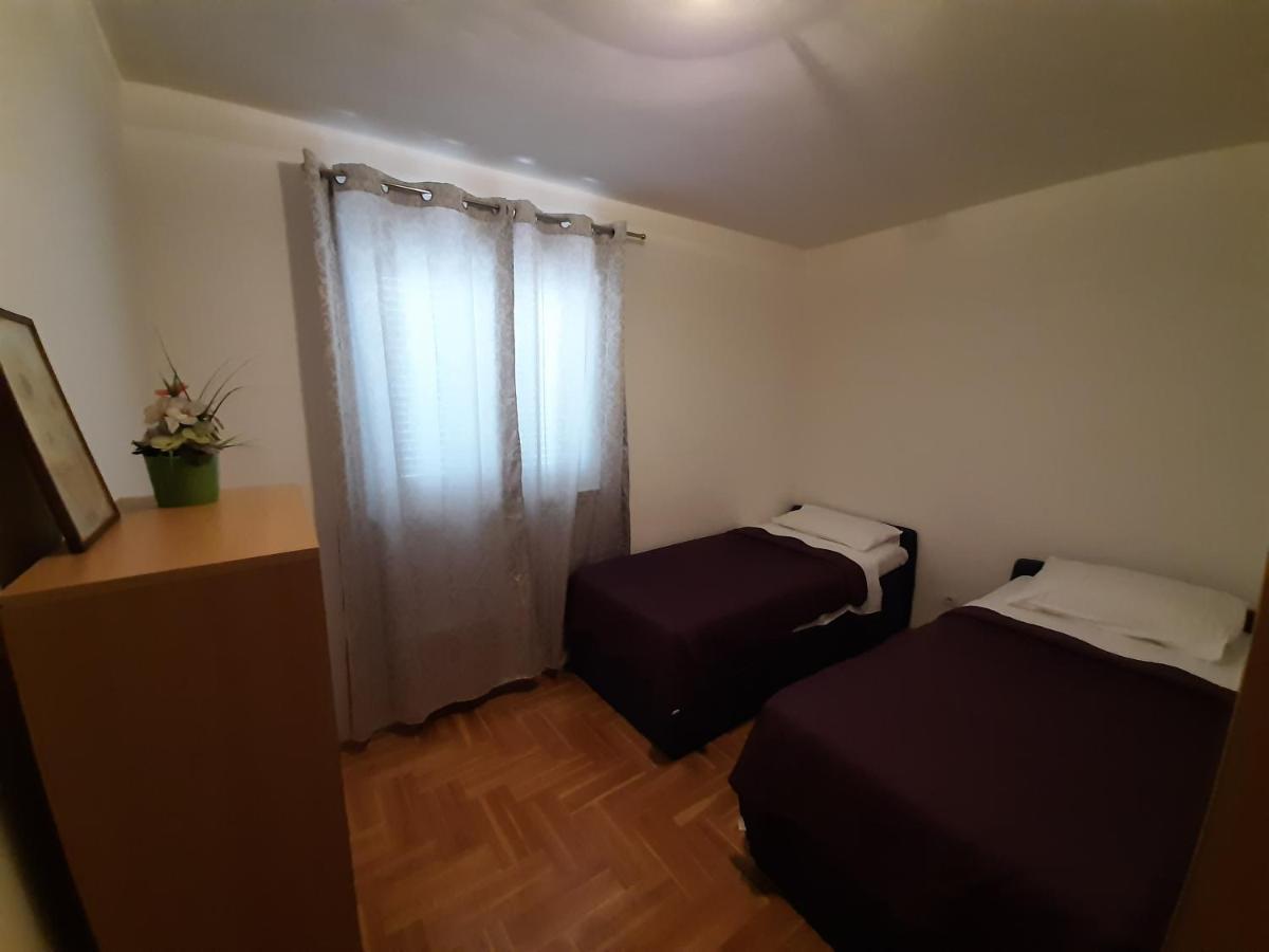 Apartment Jelena Trogir Extérieur photo